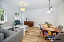 Nieruchomości Zielona Góra - Mieszkanie 56,80m2, 1 piętro- 80m od ratusza